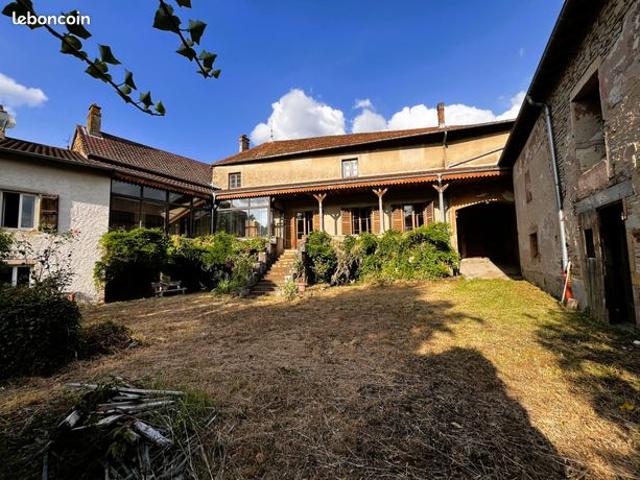 Maison 10 pièces 229 m²