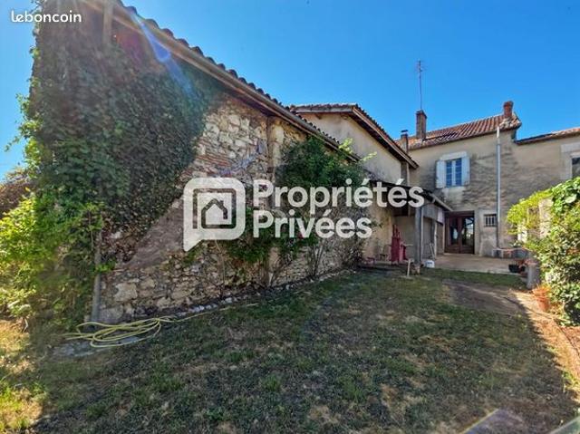 Maison 10 pièces 233 m²