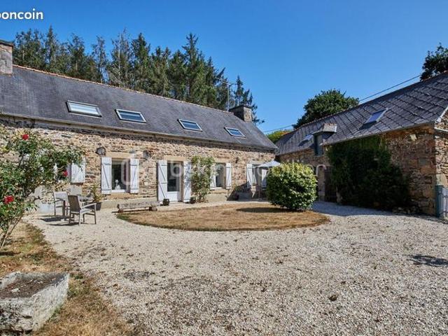 Maison 10 pièces 230 m²