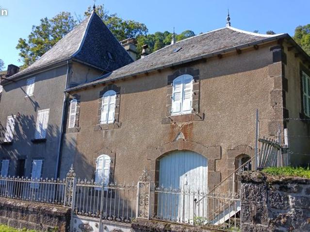 Maison 10 pièces 230 m²