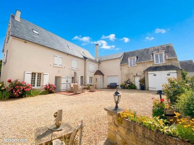 Maison 10 pièces 230 m²