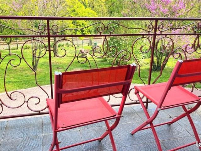 Maison 10 pièces 230 m²