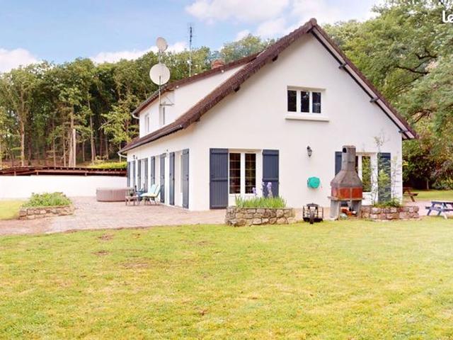 Maison 10 pièces 230 m²