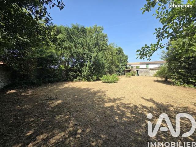 Maison 10 pièces 230 m²