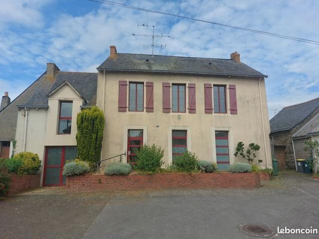 Maison 10 pièces 230 m²
