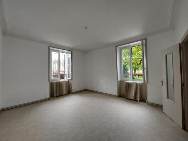 Maison 10 pièces 230 m²