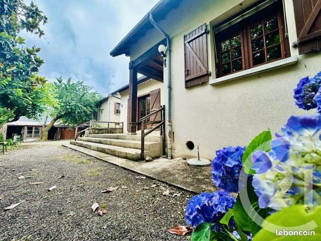 Maison 10 pièces 230 m²