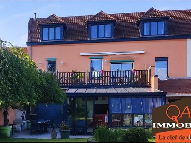 Maison 10 pièces 235 m²