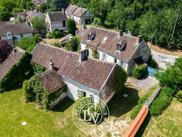 Maison 10 pièces 235 m²
