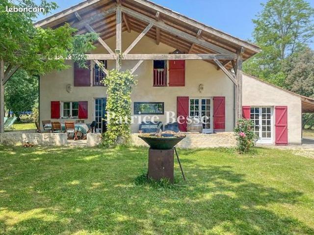 Maison 10 pièces 235 m²