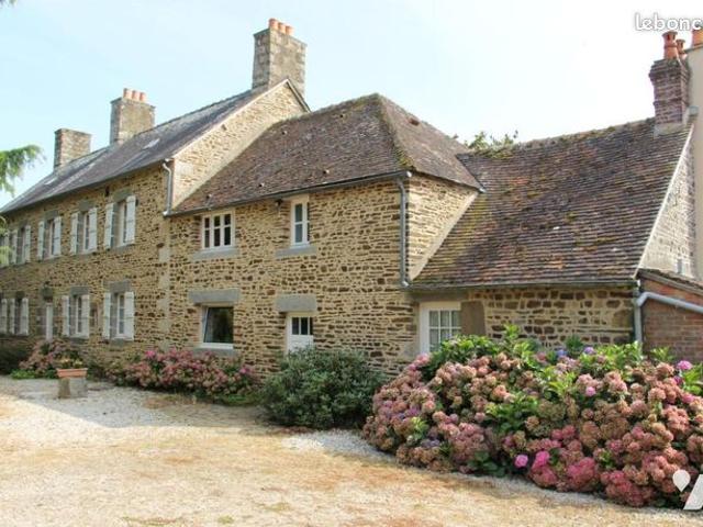 Maison 10 pièces 235 m²