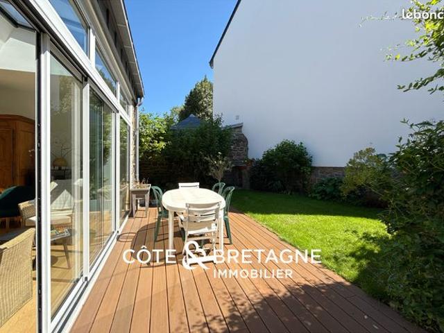 Maison 10 pièces 236 m²