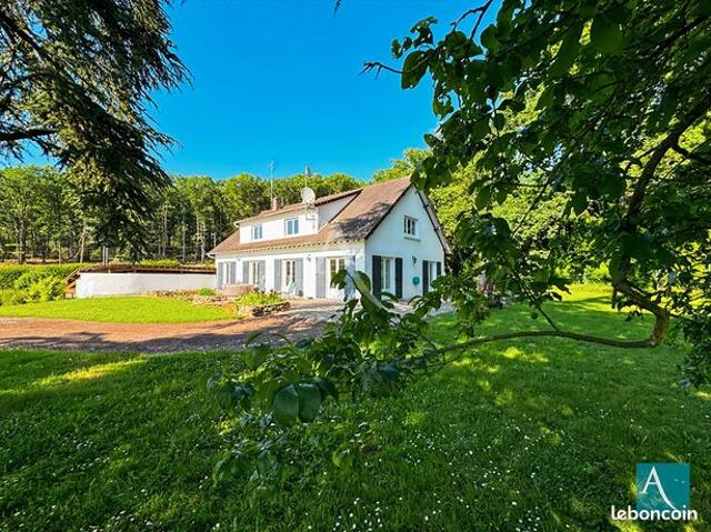 Maison 10 pièces 238 m²