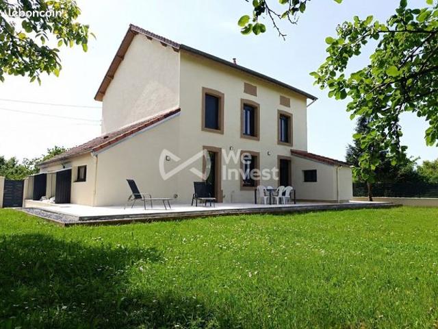 Maison 10 pièces 238 m²