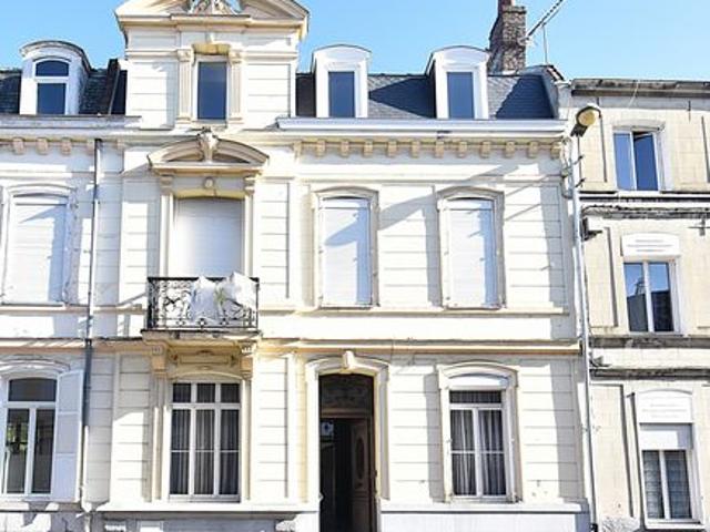 Maison 10 pièces 238 m²
