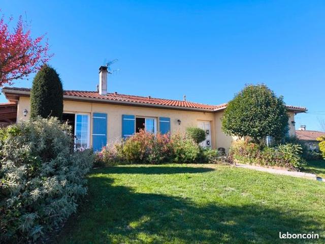 Maison 10 pièces 239 m²