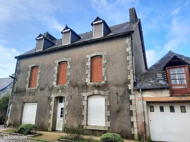 Maison 10 pièces 239 m²