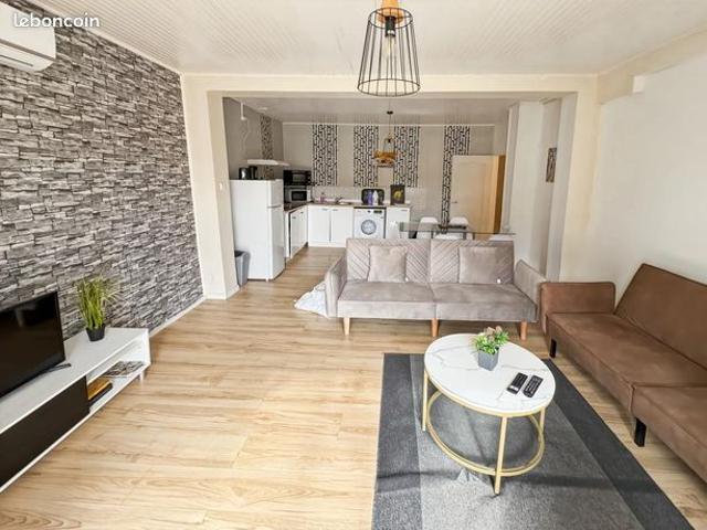 Maison 10 pièces 2 502 m²