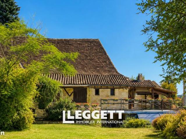 Maison 10 pièces 340 m²