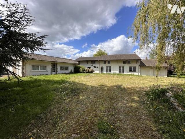 Maison 10 pièces 340 m²