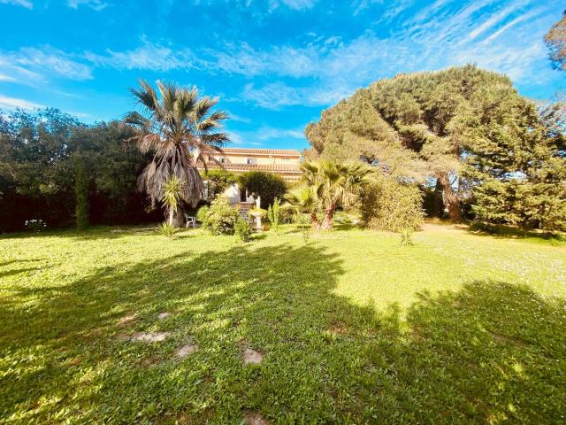 Maison 10 pièces 342 m²