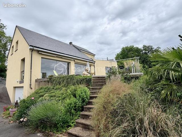 Maison 10 pièces 347 m²