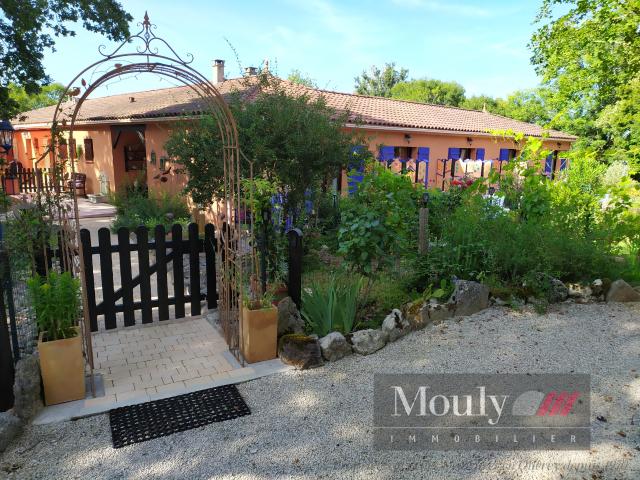 Maison 10 pièces 344 m²