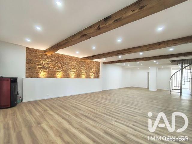 Maison 10 pièces 345 m²