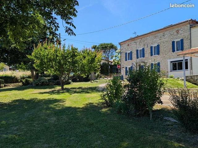 Maison 10 pièces 348 m²