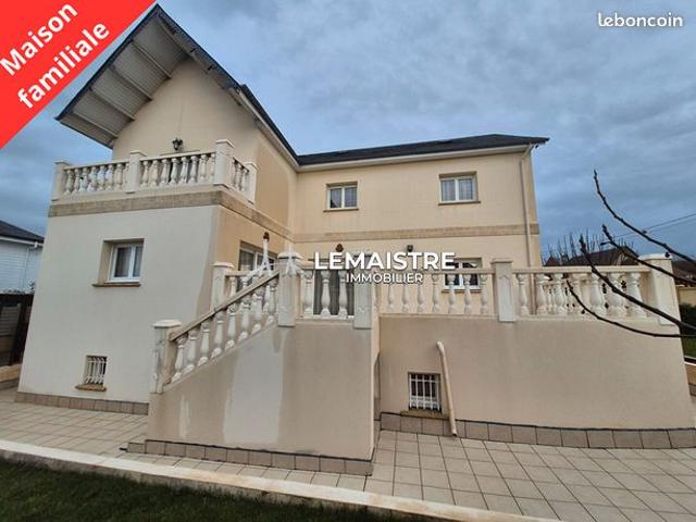 Maison 10 pièces 349 m²