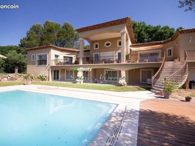Maison 10 pièces 350 m²