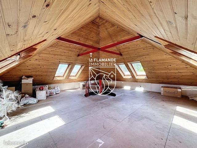 Maison 10 pièces 350 m²