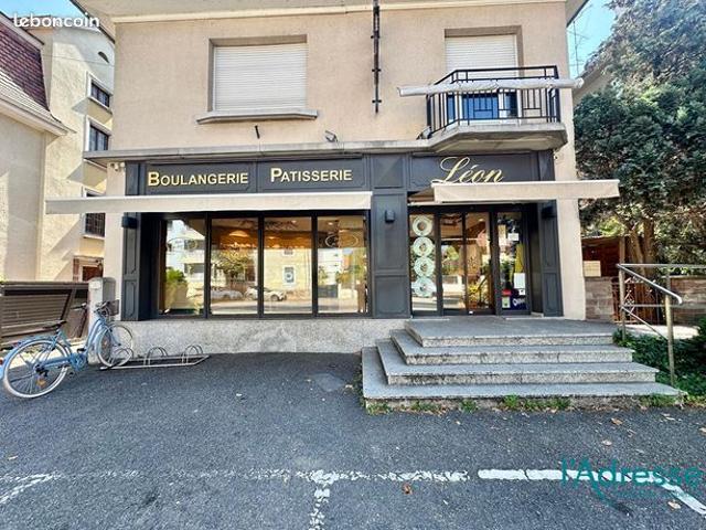 Maison 10 pièces 350 m²