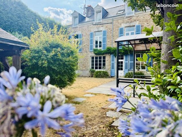 Maison 10 pièces 350 m²
