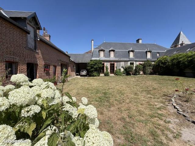 Maison 10 pièces 350 m²