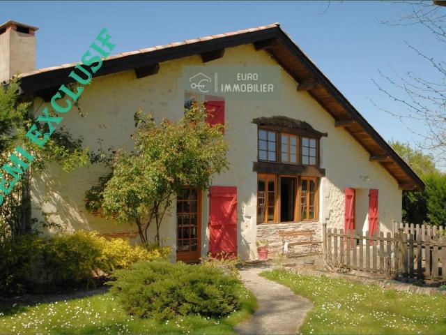 Maison 10 pièces 350 m²