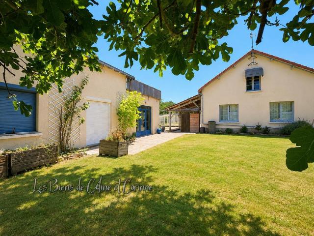 Maison 10 pièces 350 m²