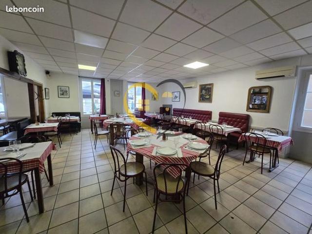 Maison 10 pièces 351 m²