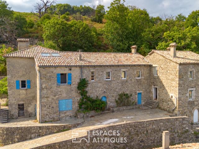 Maison 10 pièces 355 m²