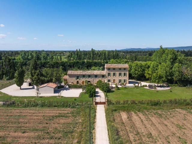 Maison 10 pièces 359 m²