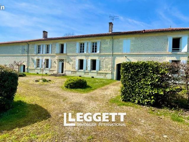 Maison 10 pièces 363 m²