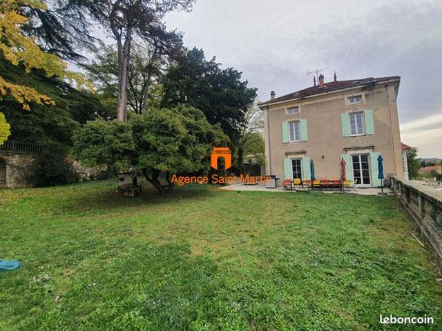 Maison 10 pièces 360 m²