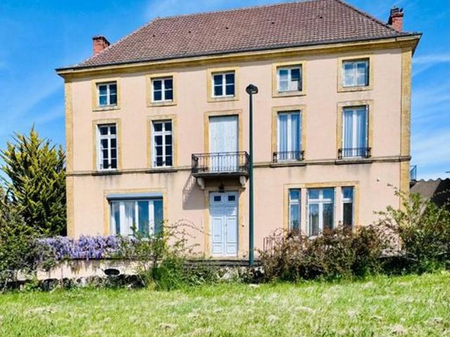 Maison 10 pièces 360 m²