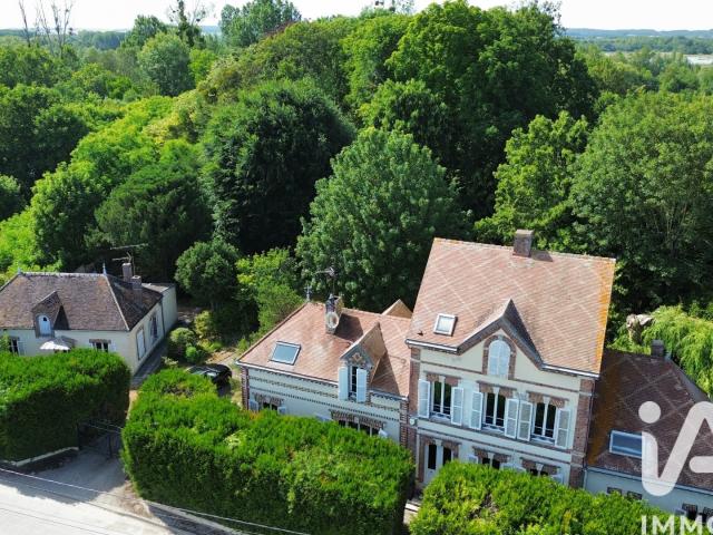 Maison 10 pièces 365 m²