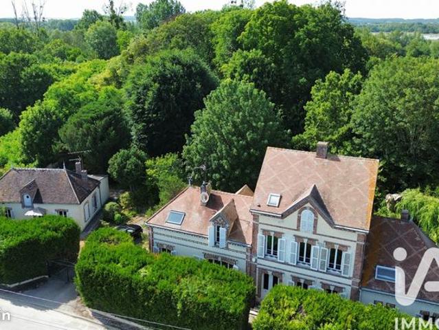Maison 10 pièces 365 m²