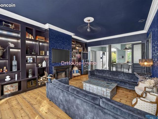 Maison 10 pièces 365 m²