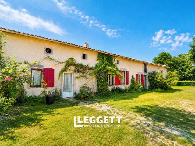 Maison 10 pièces 368 m²