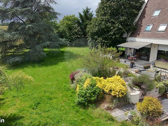 Maison 10 pièces 373 m²
