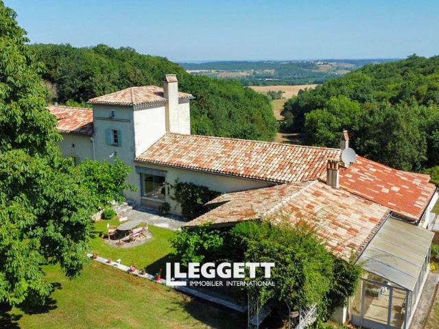 Maison 10 pièces 370 m²