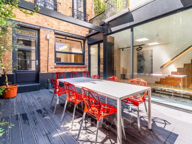 Maison 10 pièces 425 m²